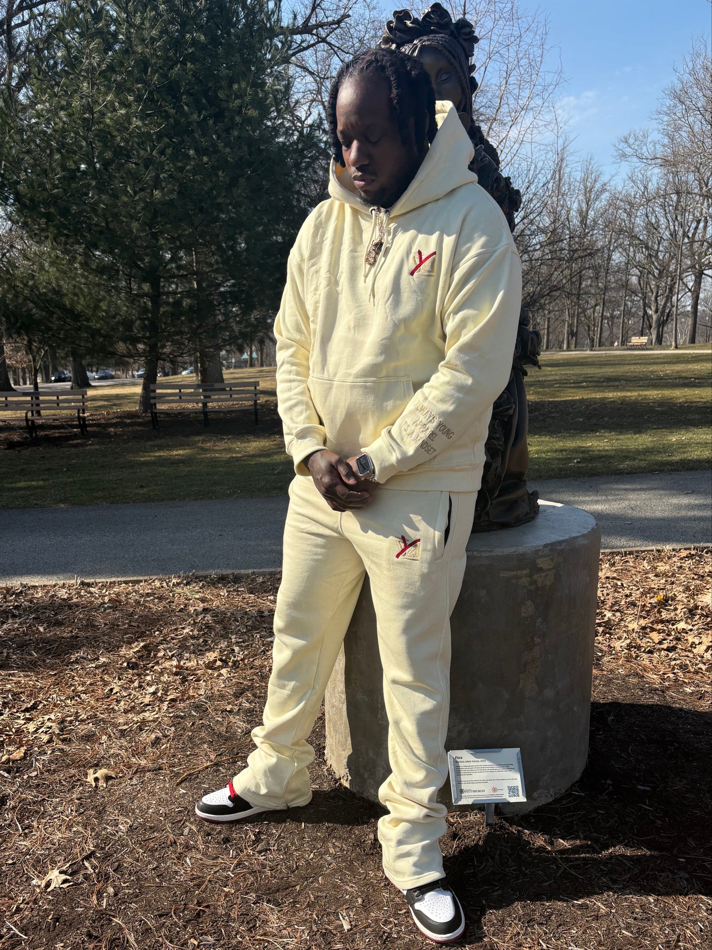 Crème Brûlée sweatsuit